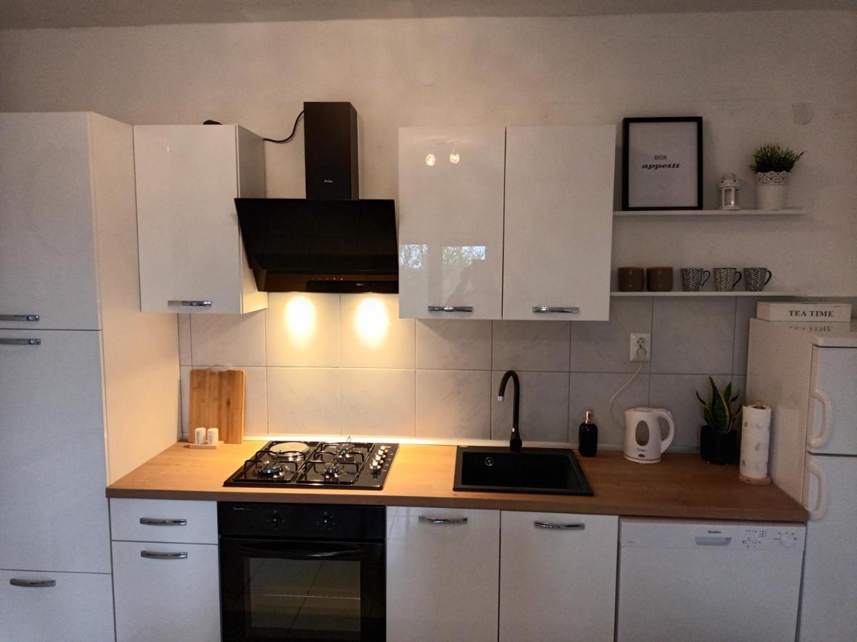 Holiday House Ana 斯克拉丁 外观 照片